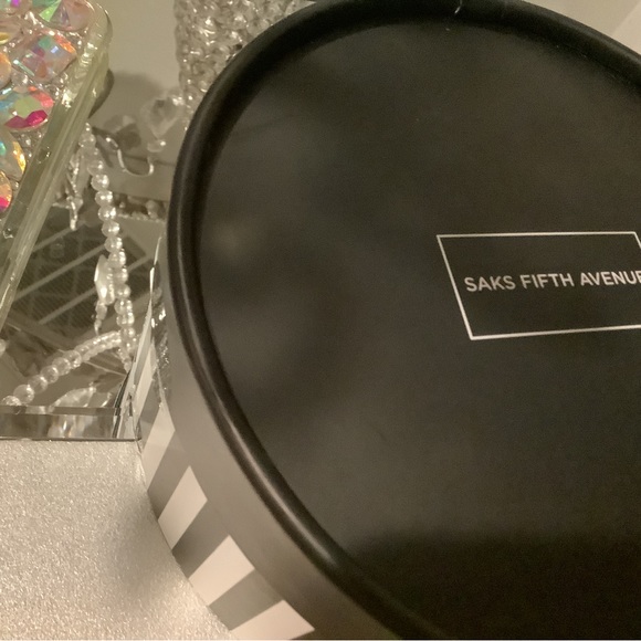 - Adorable Saks fifth ave ornaments LAST ONE! I - Picture 4 of 4